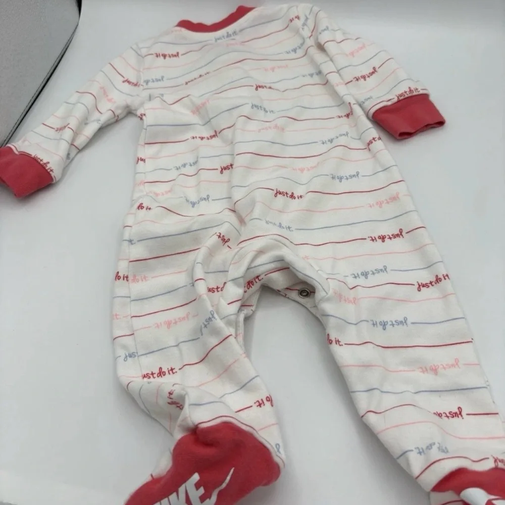 Carters Infant 3-6 Month Lot One Piece  Outfits Sleepers Girl  4 Pieces - Picture 14 of 15
